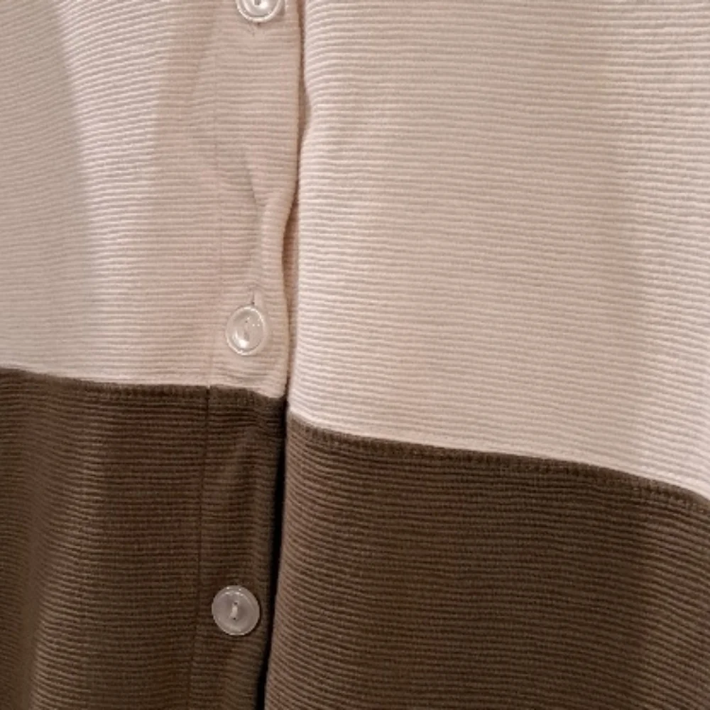 Great Northwest Clothing Company Striped top  CreamTan Brown size S
